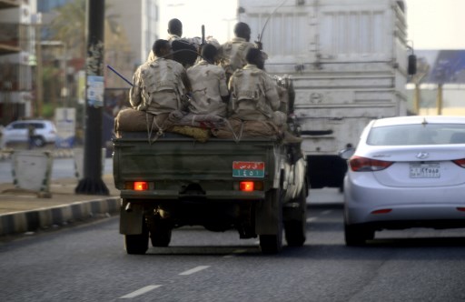 اطاحة العسكر باتفاقهم مع قوى الاحتجاج في السودان يُنذر بالفوضى