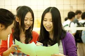 الصين تدعو الطلاب إلى تقييم 