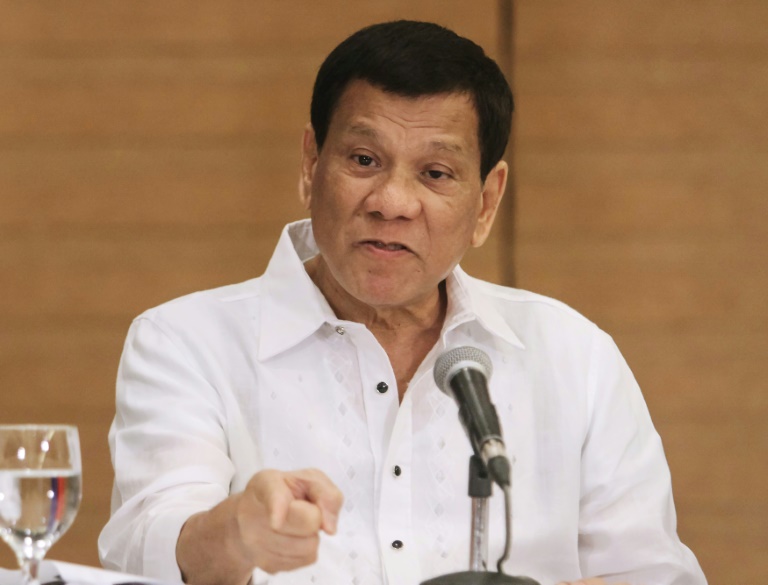الفلبين ترفض الدعوة إلى تحقيق دولي في انتهاكات لحقوق الإنسان