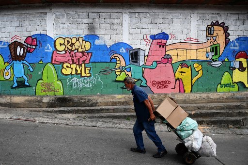 البيرو تفرض تأشيرات دخول على الفنزويليين