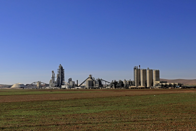 مصنع الاسمنت الذي تملكه شركة لافارج في شمال سوريا 19فبراير 2018