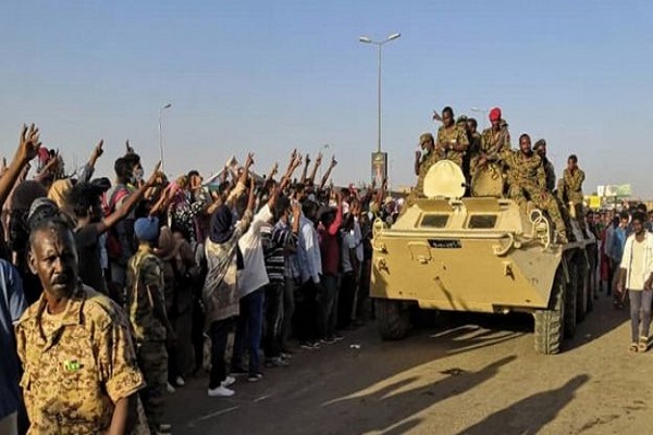 أربعة قتلى في السودان في أول أيام العصيان المدني