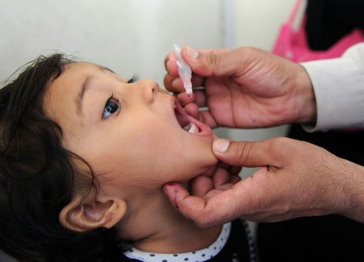 نظريات المؤامرة والشائعات تفاقم خطر شلل الأطفال في أفغانستان
