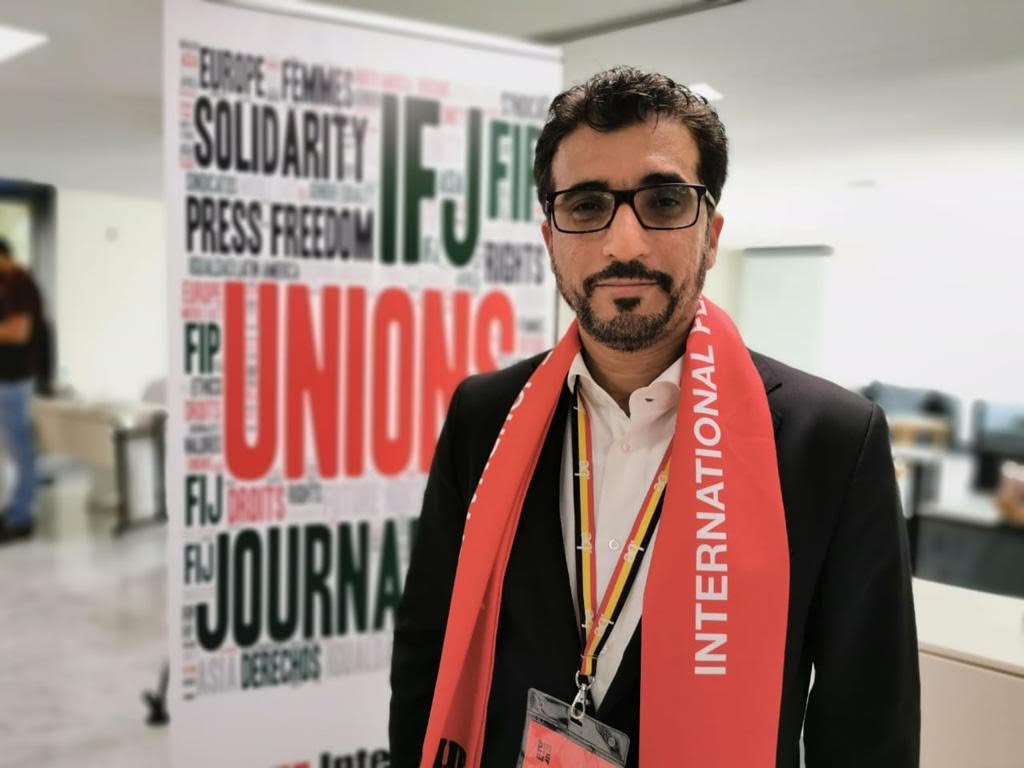 محمد الحمادي رئيس تحرير الرؤية رئيس جمعية الصحفيين الإماراتية وعضو الاتحاد الدولي للصحفيين