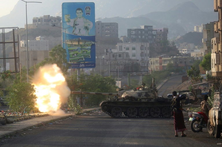 السعودية تسقط طائرتين مسيرتين أطلقتا من اليمن