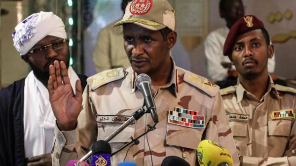 نائب رئيس المجلس العسكري في السودان الفريق أول محمد حمدان دقلو