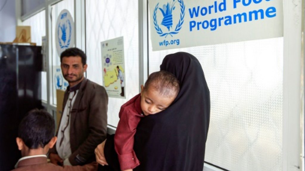 غضب وخوف في صنعاء بعد تعليق برنامج الأغذية العالمي مساعداته