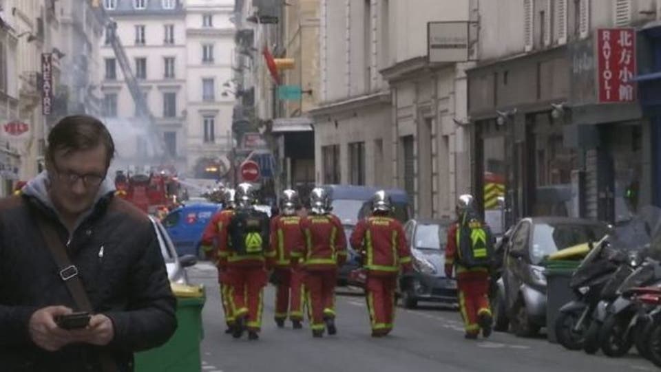 مصرع ثلاثة أشخاص في حريق مبنى في وسط باريس