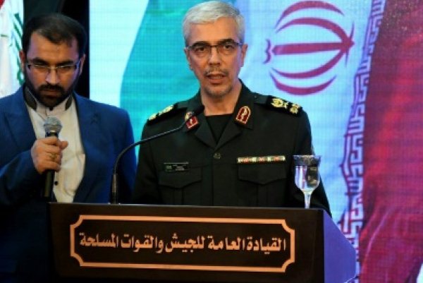 رئيس هيئة الاركان العامة الايرانية محمد باقري 