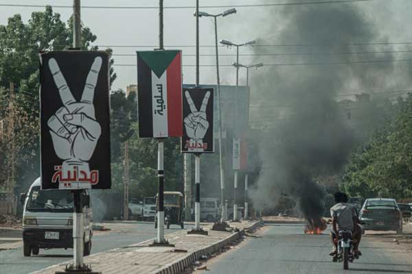  شارع من شوارع مدينة أم درمان في السودان في 21 يونيو 2019