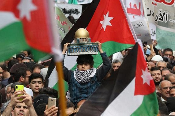 مظاهرة في عمان ترفض مؤتمر البحرين وصفقة القرن