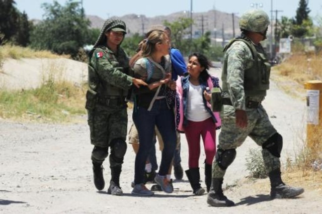 المكسيك تنشر 15 الفا من قواتها على الحدود مع الولايات المتحدة 