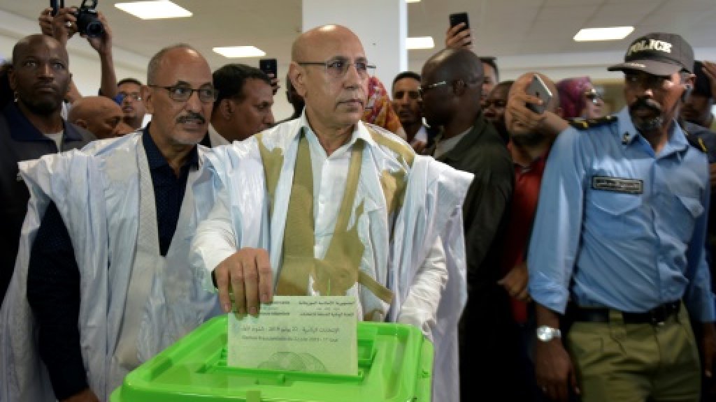 الفائز بالانتخابات الرئاسية في موريتانيا يشيد بـ