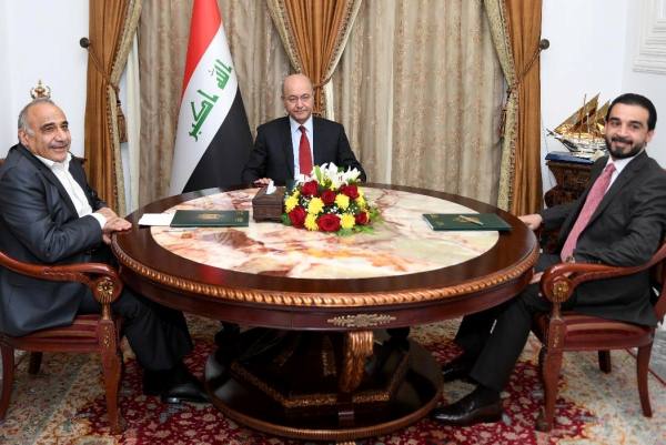 الرؤساء العراقيون الثلاثة من اليمين محمد الحلبوسي للبرلمان وبرهم صالح للجمهورية وعادل عبد المهدي للحكومة