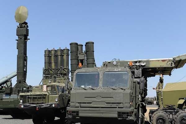 صواريخ إس 400 الروسية صارت في تركيا