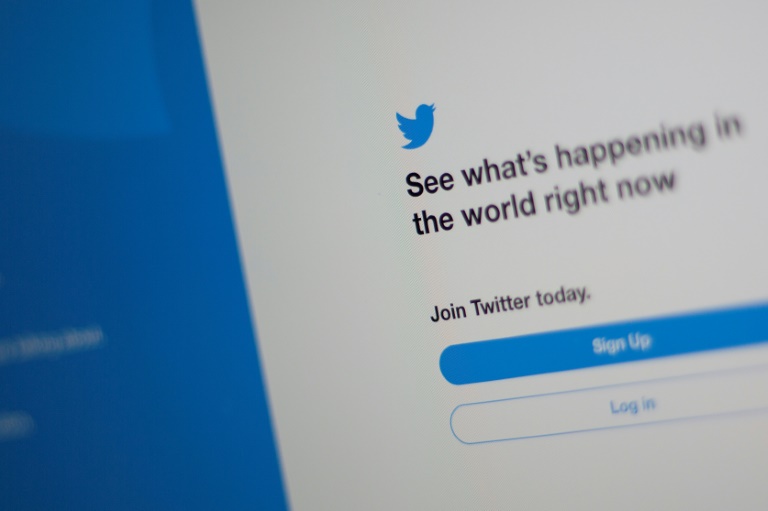منصة تويتر تباشر الثلاثاء فرض رقابة مشددة على التغريدات المرتبطة بالدين وتحض على الكراهية والتي تنشر على حسابات زبائنها
