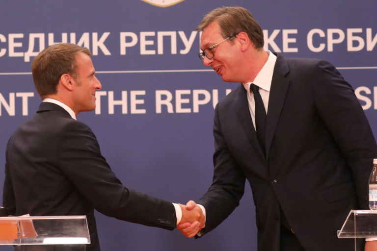 ماكرون يتعهد العمل على إعادة إطلاق الحوار بين صربيا وكوسوفو