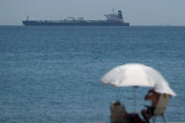 المحكمة العليا في جبل طارق تمدد احتجاز ناقلة النفط الإيرانية 30 يومًا