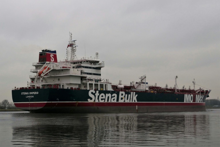 صورة موزعة لناقلة النفط البريطانة ستينا إيمبيرو قبالة سواحل أمستردام بتاريخ 26 كانون الأول/ديسمبر 2018 