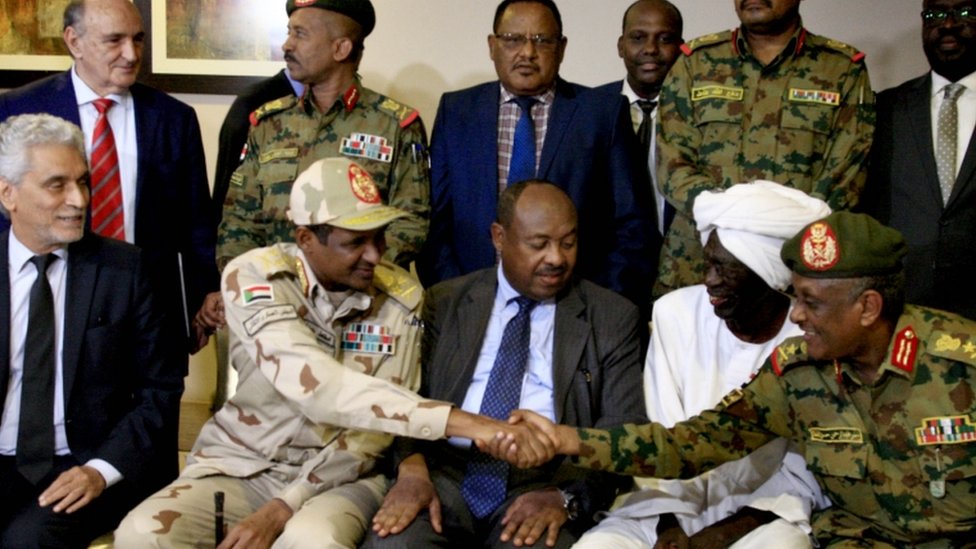 أزمة السودان: توصل إلى اتفاق لتقاسم السلطة مع المعارضة