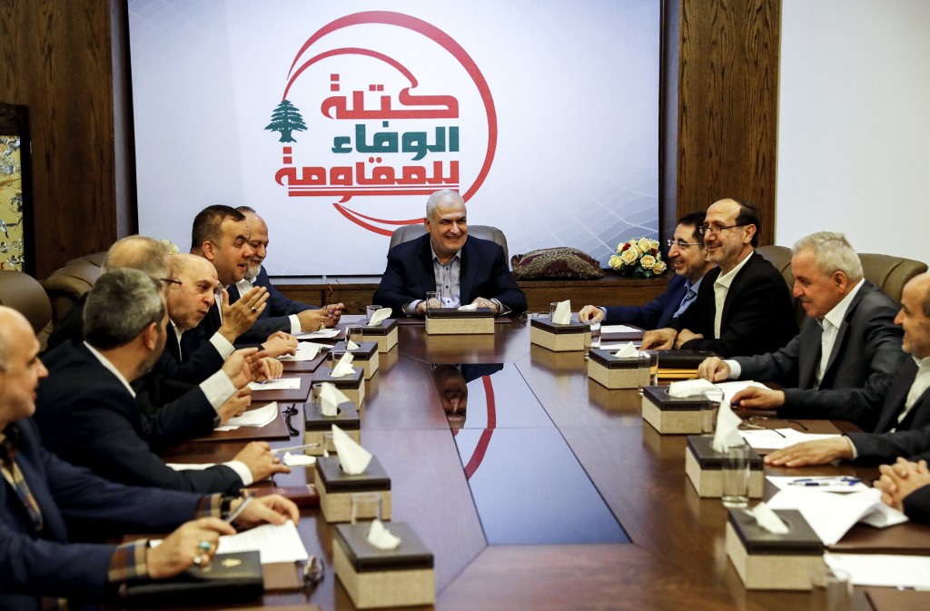 اجتماع لنواب حزب الله في بيروت (أ ف ب)