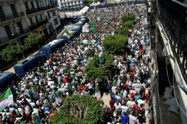 أحزاب من المعارضة الجزائرية تضع شروطا للمشاركة في الحوار السياسي