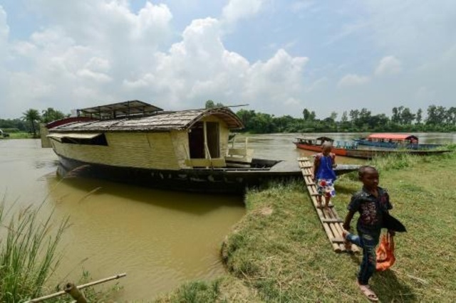 اكثر من 100 قتيل جراء فيضانات موسمية ببنغلادش