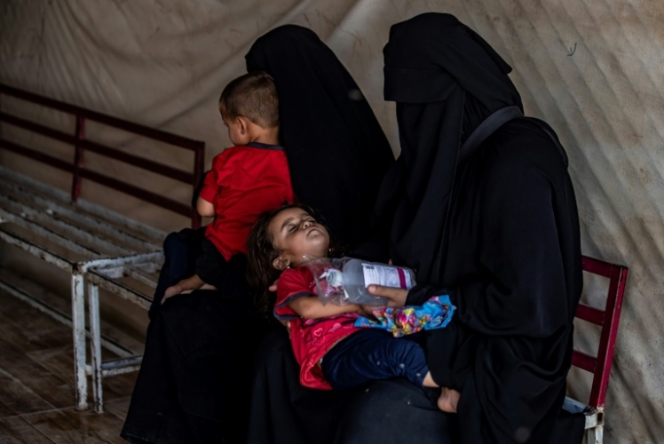 وفاة أطفال ومياه ملوثة وسوء تغذية بمخيم الهول في سوريا