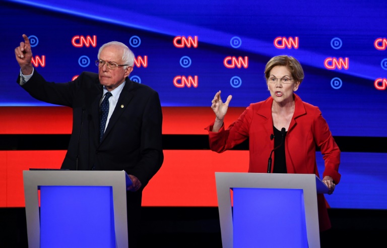 المعتدلون يهاجمون ساندرز ووارن في مناظرة المرشحين الديموقراطيين للرئاسة الأميركية