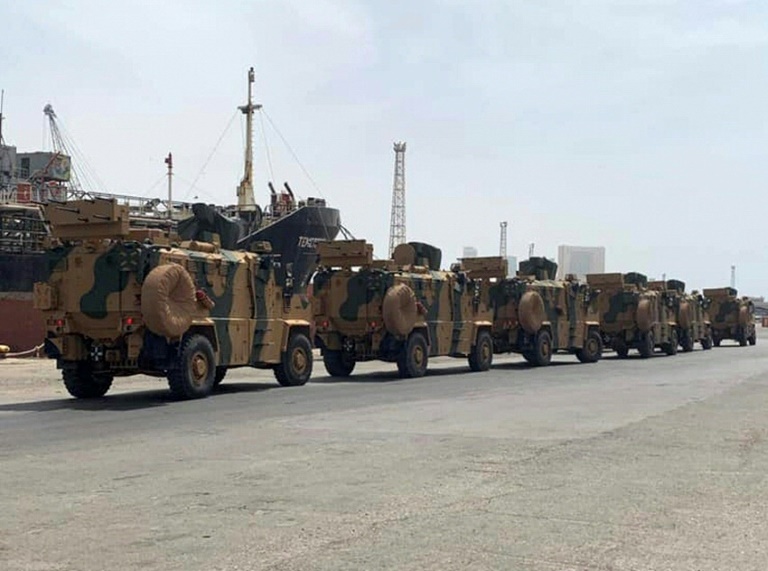 قافلة مدرعات عسكرية تابعة لقوات حكومة الوفاق الوطني نشرت صورتها صفحة عملية 