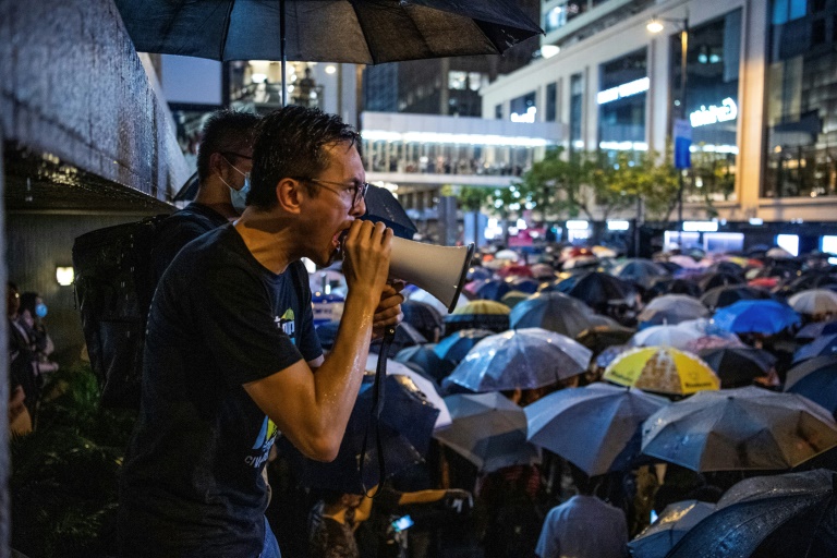 بدء احتجاجات في هونغ كونغ رغم تحذيرات الصين