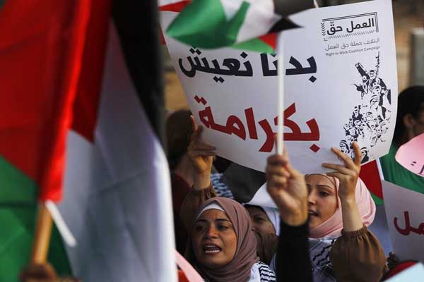 لبنان يحظر دخول الفلسطينيين من حملة الجواز الأردني