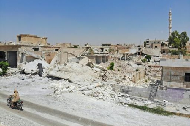 قوات النظام السوري تسيطر على بلدة استراتيجية في ريف إدلب الجنوبي