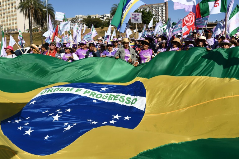 تظاهرة النساء في برازيليا