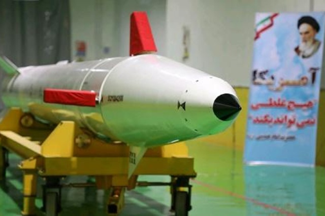 إيران تكشف عن منظومة دفاع جوي جديدة