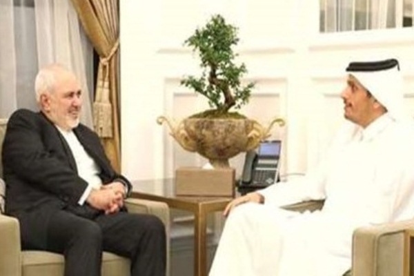 جانب من لقاء وزيري خارجيتي قطر وإيران 
