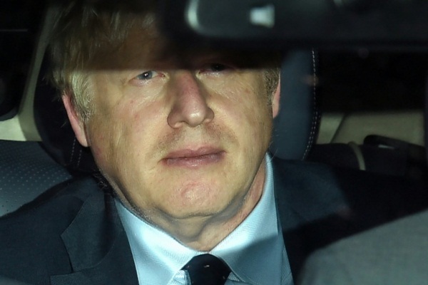رئيس الوزراء البريطاني بورييس جونسون مغادراً البرلمان في 3 سبتمبر 2019