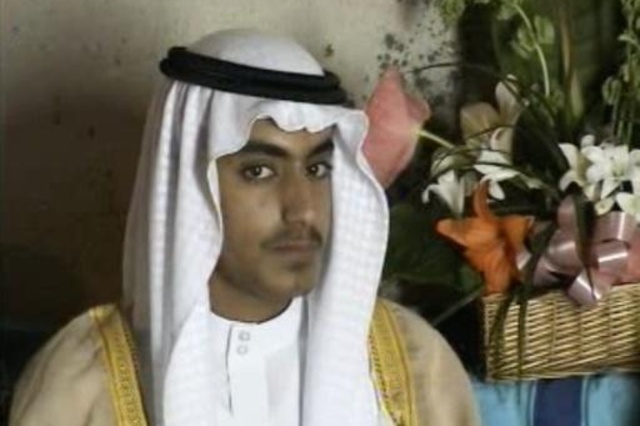 صورة مأخوذة من شريط فيديو مجهول التاريخ، لزواج حمزة بن لادن