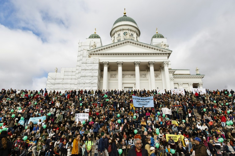 متظاهرون ضد العنصرية والفاشية في هلسنكي بتاريخ 24 ايلول/سبتمبر 2016