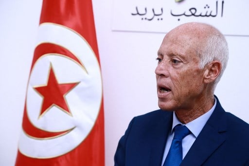الأستاذ الدامعي قيس سعيّد يحل أولا في انتخابات تونس الرئاسية