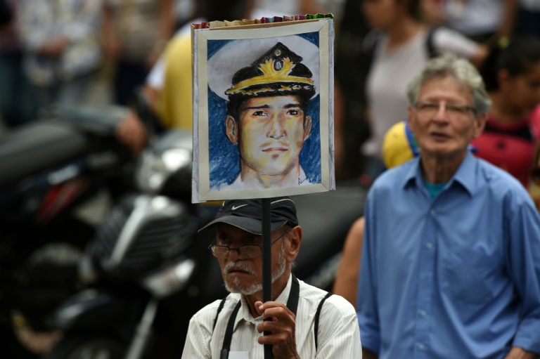 سجن جنديين فنزويليين على خلفية وفاة ضابط أثناء احتجازه