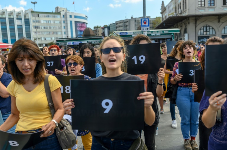 متظاهرات تركيات ضد العنف بحق النساء في اسطنبول في 28 ايلول/سبتمبر 2019