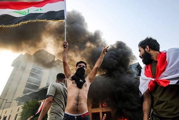 محتجون في وسط بغداد