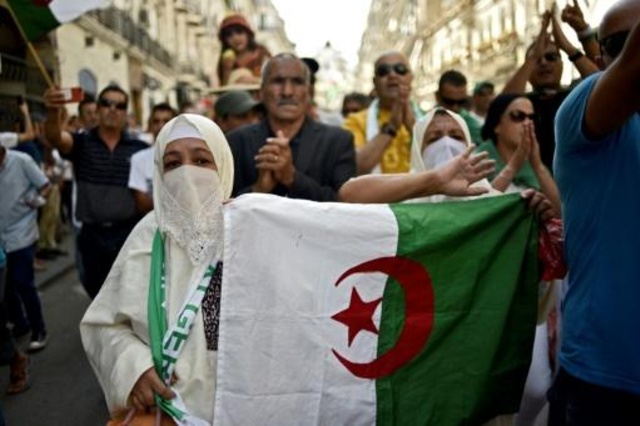 متظاهرون في الجزائر في 4 أكتوبر 2019