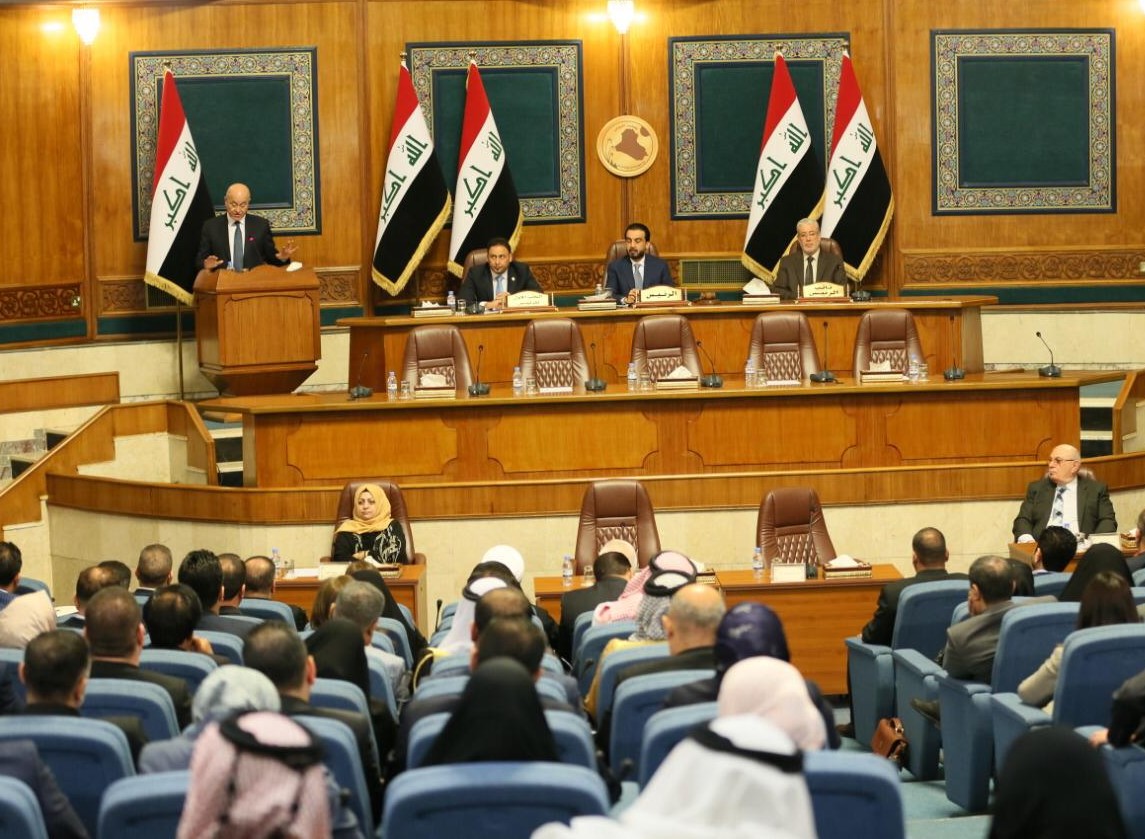البرلمان العراقي منعقدا