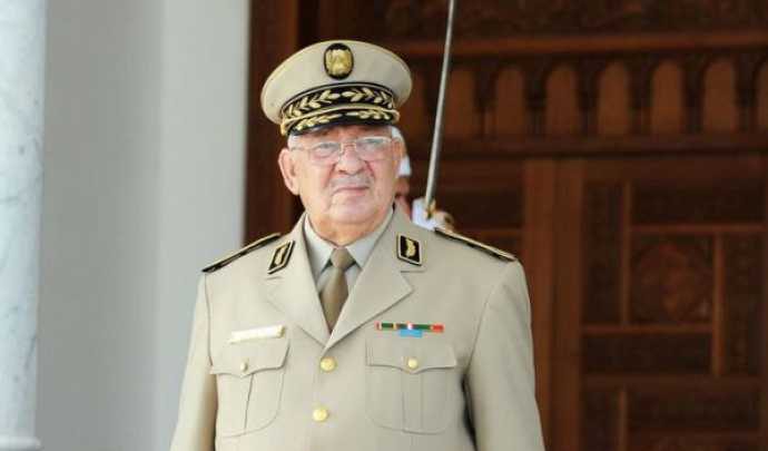 قيادة الجيش الجزائري تدعو الناخبين للتعبئة استعدادا للرئاسية