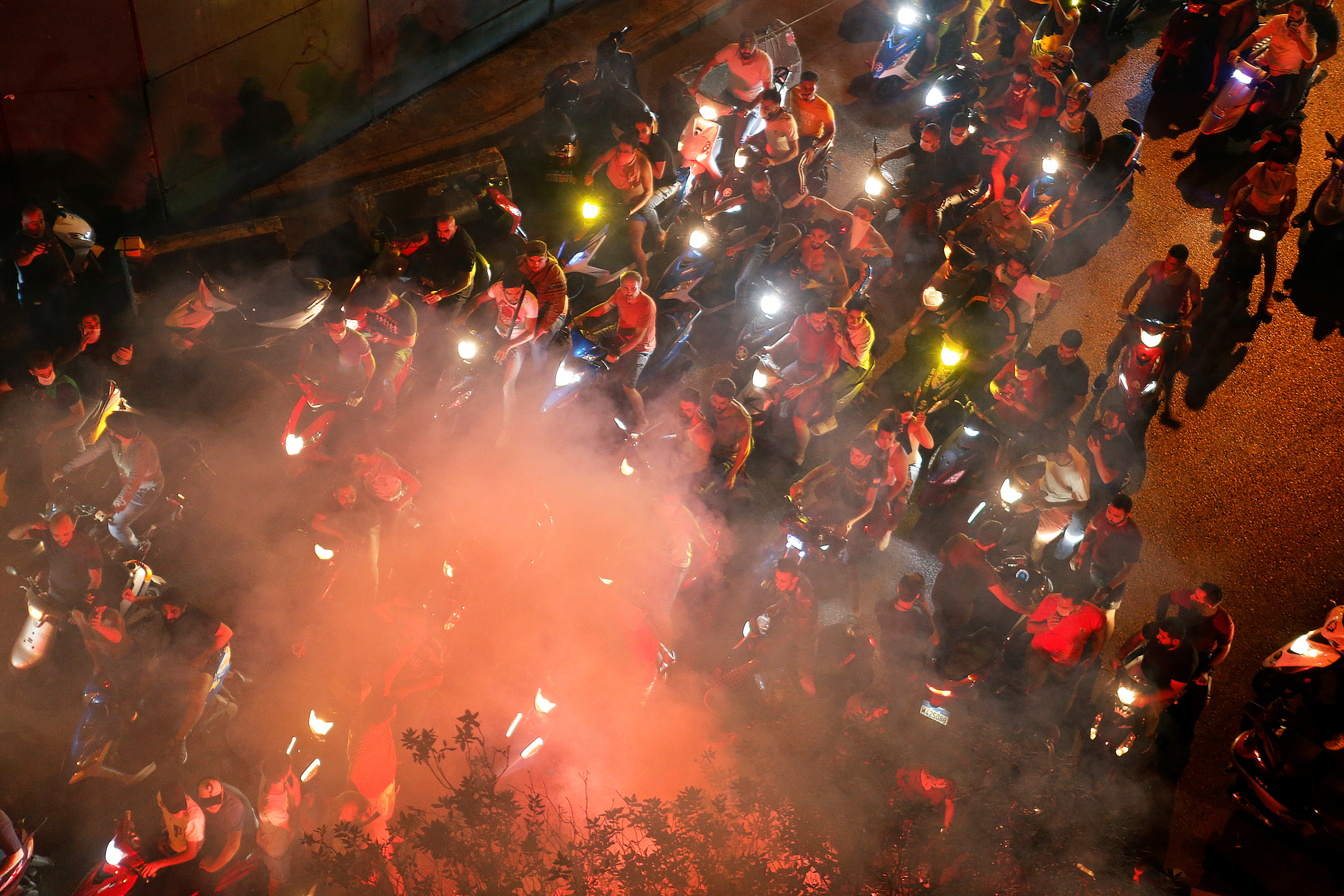 جانب من تظاهرات اللبنانيين مساء الخميس في بيرو