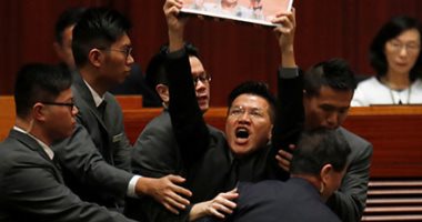 تأجيل جلسة المجلس التشريعي لهونغ كونغ وسط احتجاجات ومضايقات