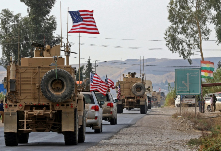قافلة للجيش الاميركي تصل الى بلدة بردرش في كردستان العراق بعد انسحابها من شمال سوريا