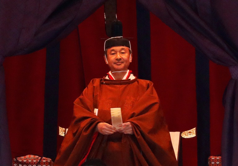 امبراطور اليابان ناروهيتو يعلن تنصيبه خلال حفل في 22 تشرين الأول/أكتوبر 2019 في طوكيو